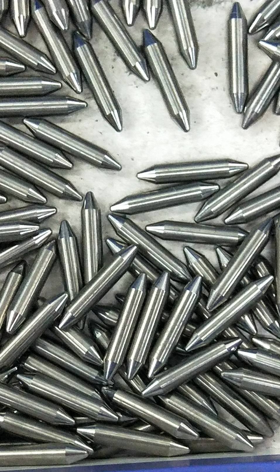 Carbide pins   usd1/pc   MOQ:300pcs